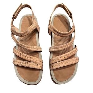 Baretraps Marda Rebound Technology Wedge Sandals Size 8M